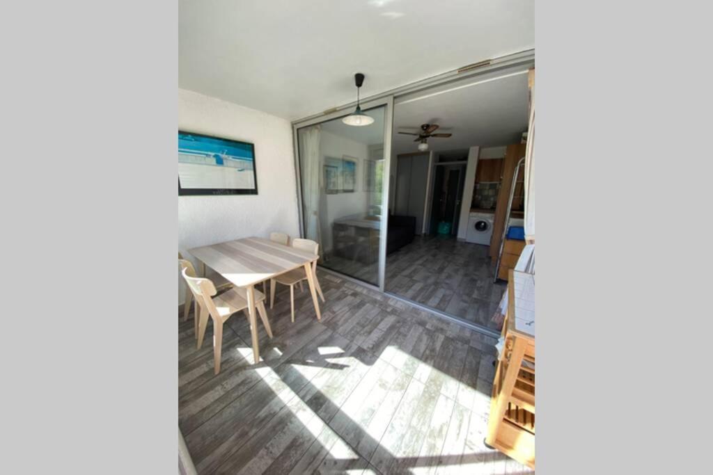 Spacieux Studio Sur Le Port De Hyères Exteriér fotografie